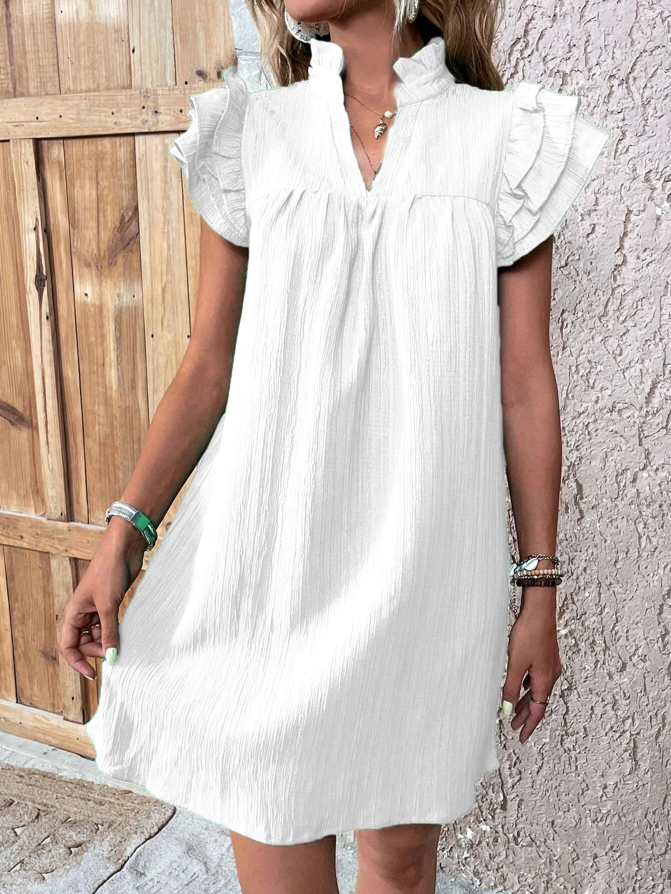 Robe à col en V à manche courte