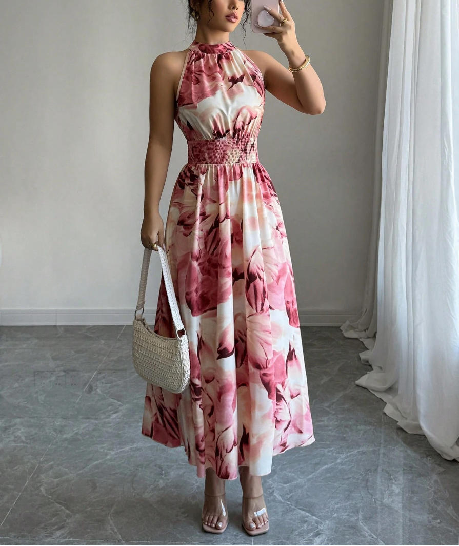 Robe sans manches cintrée à la taille avec des volants