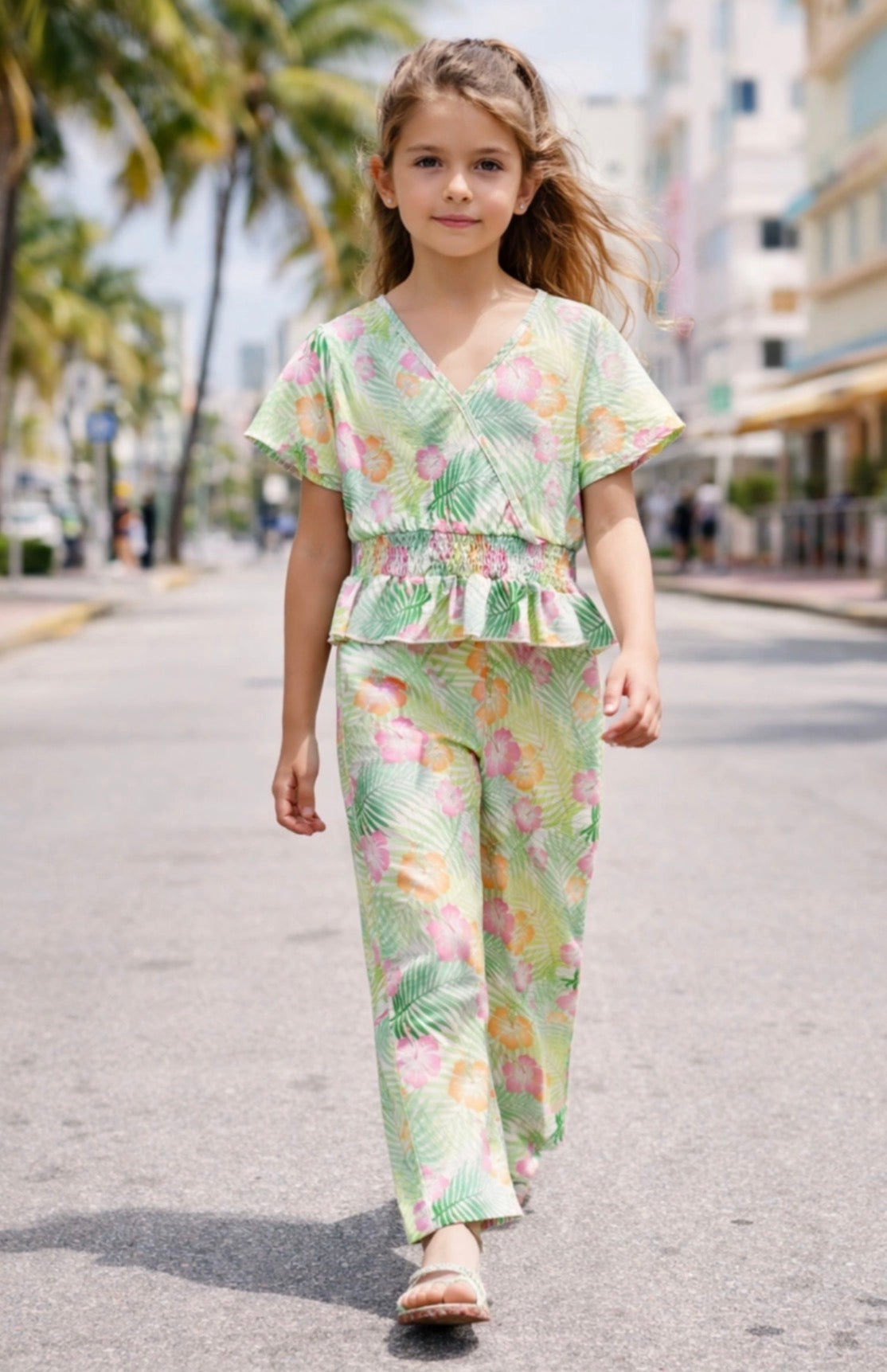 Ensemble fille top croisé + pantalon large fluide à imprimé tropical